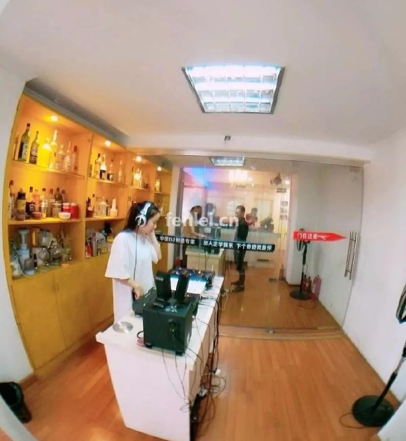 电音舞曲制作 专业正学娱乐 DJ打碟培训