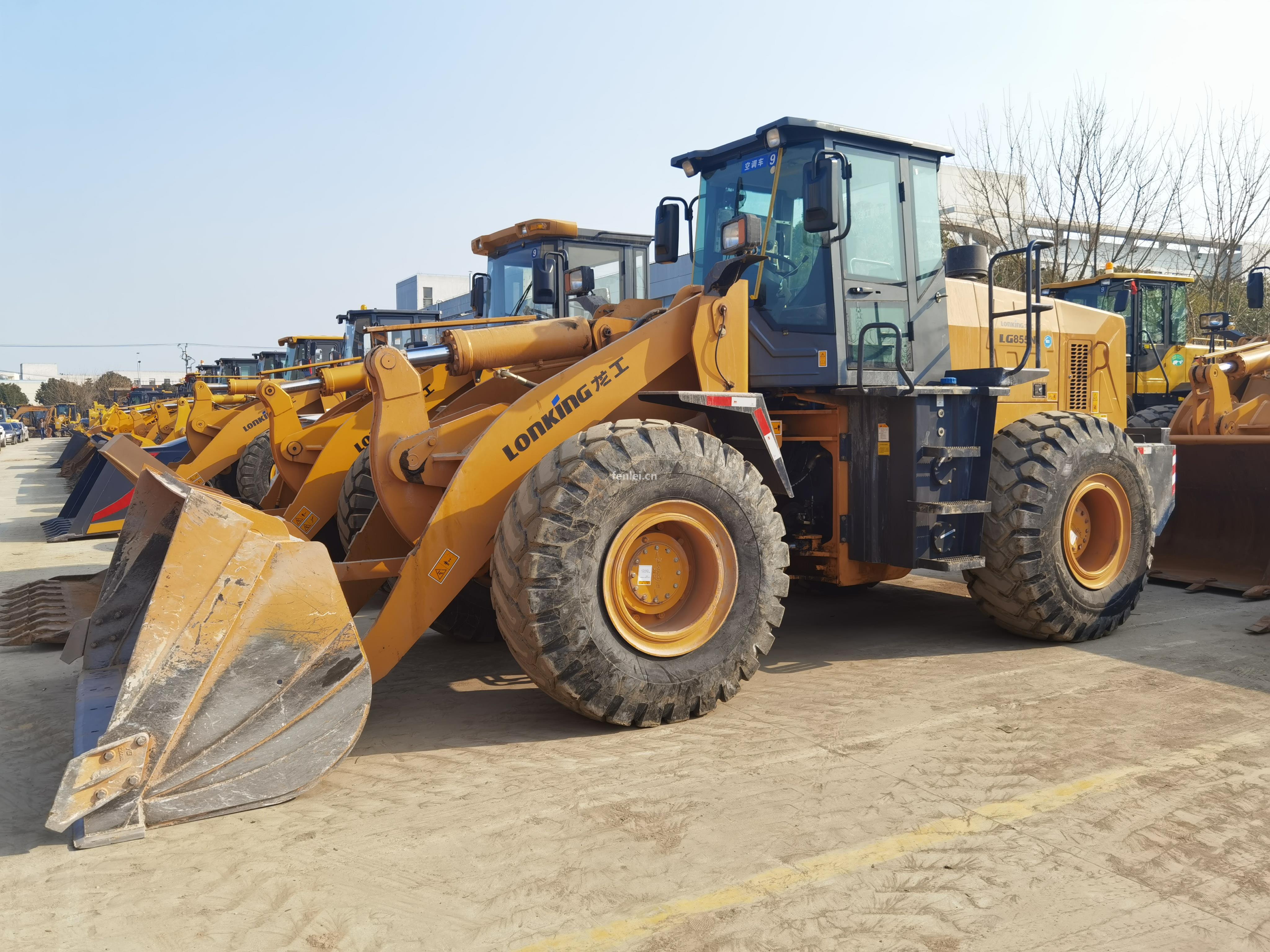 泰安二手装载机柳工龙工临工30 50铲车市场价格